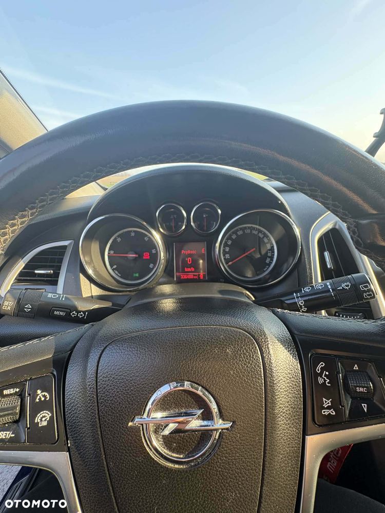 Opel Astra ver-2-0-cdti-sport - 11