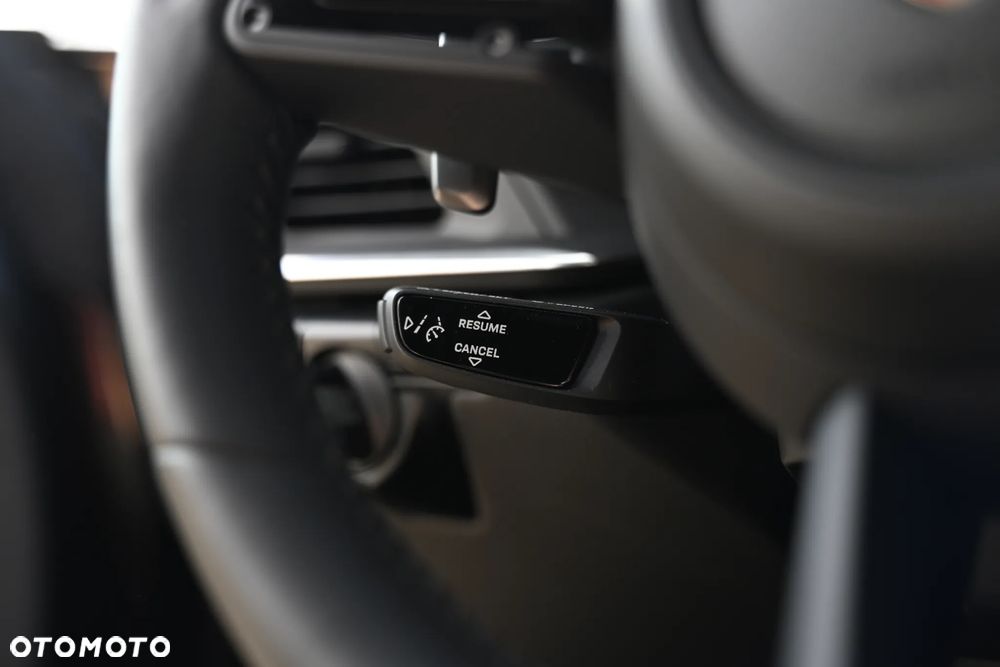 Porsche 911 Carrera S - 33