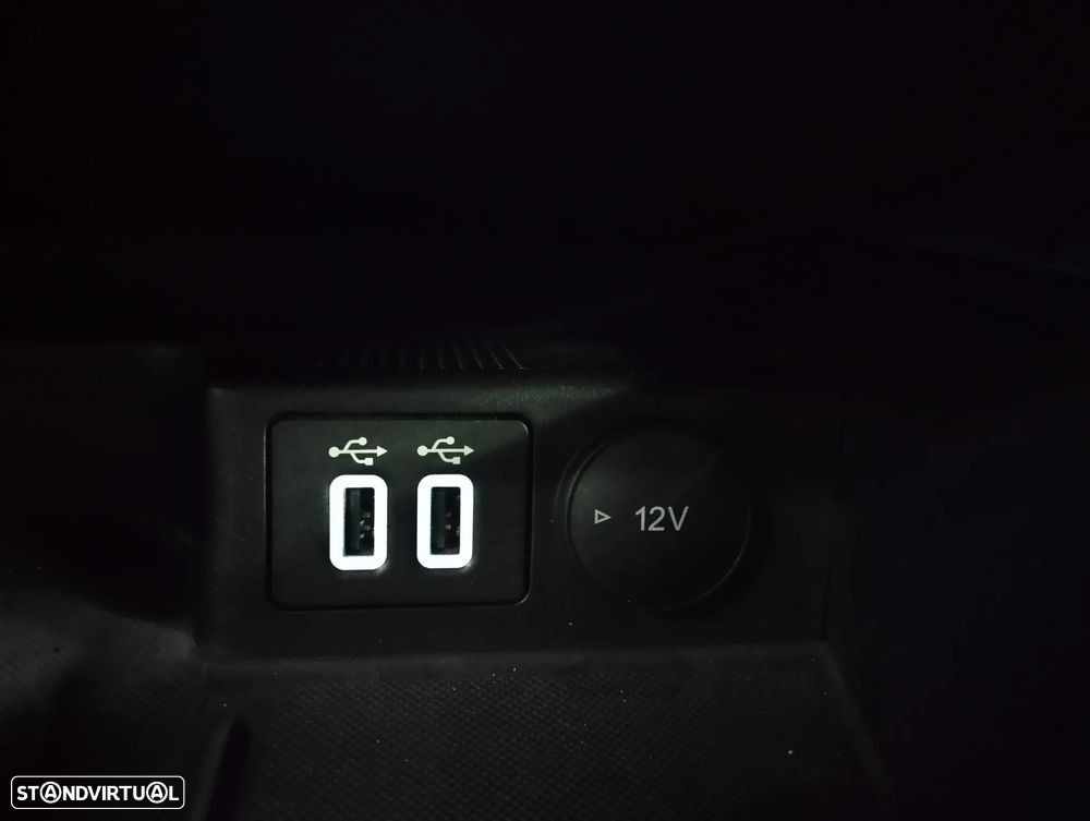 Ford Kuga 2.5 PHEV Titanium - 36