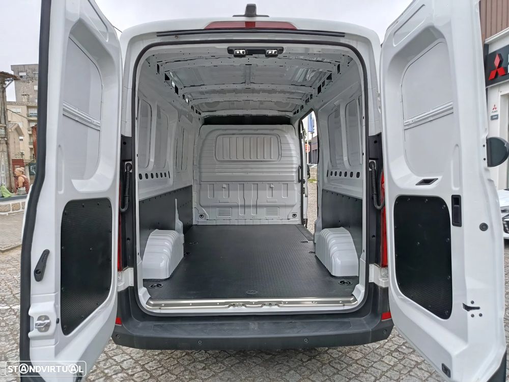 Maxus DELIVER 9 - 10