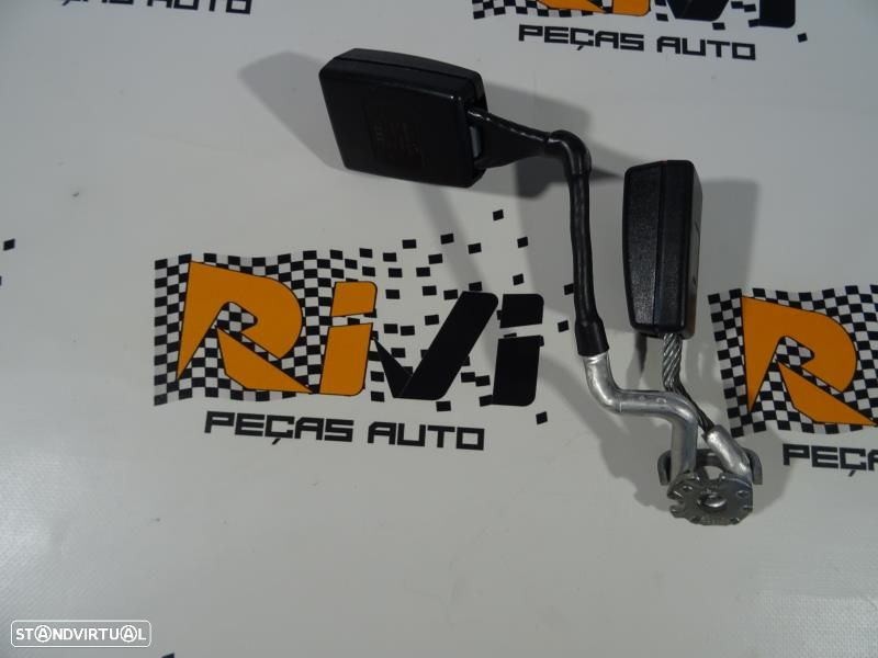 Encaixe De Cinto Traseiro Audi A3 (8P1)  Pré Tensor De Trás Audi A3 8P - 2