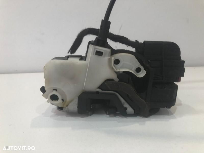 Broasca usa dreapta fata Opel Insignia A (2008-2013) 13503802 - 2