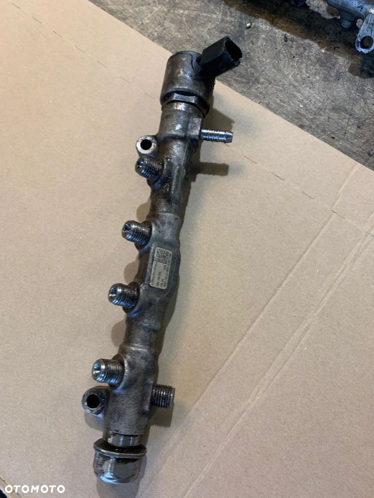 Listwa wtryskowa DELPHI VW AG  T6 CXG CXF CXH CXE  04L130093 - 1
