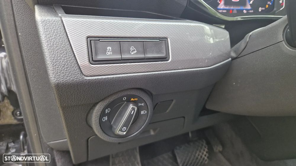 VW Multivan 2.0 TDI Highline DSG - 12