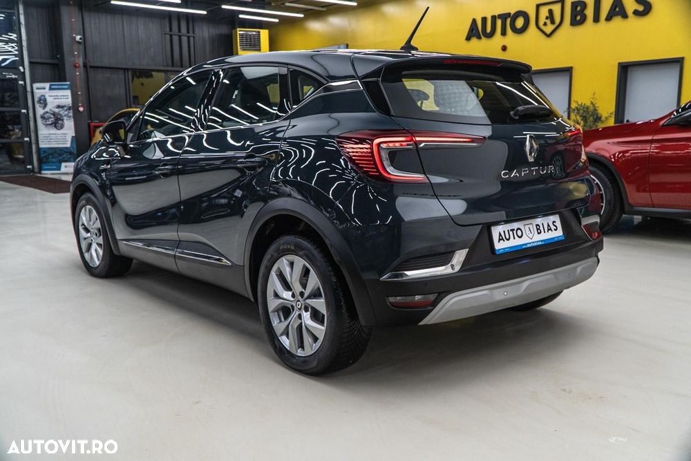 Renault Captur TCe Mild Hybrid 140 EDC GPF TECHNO - 6