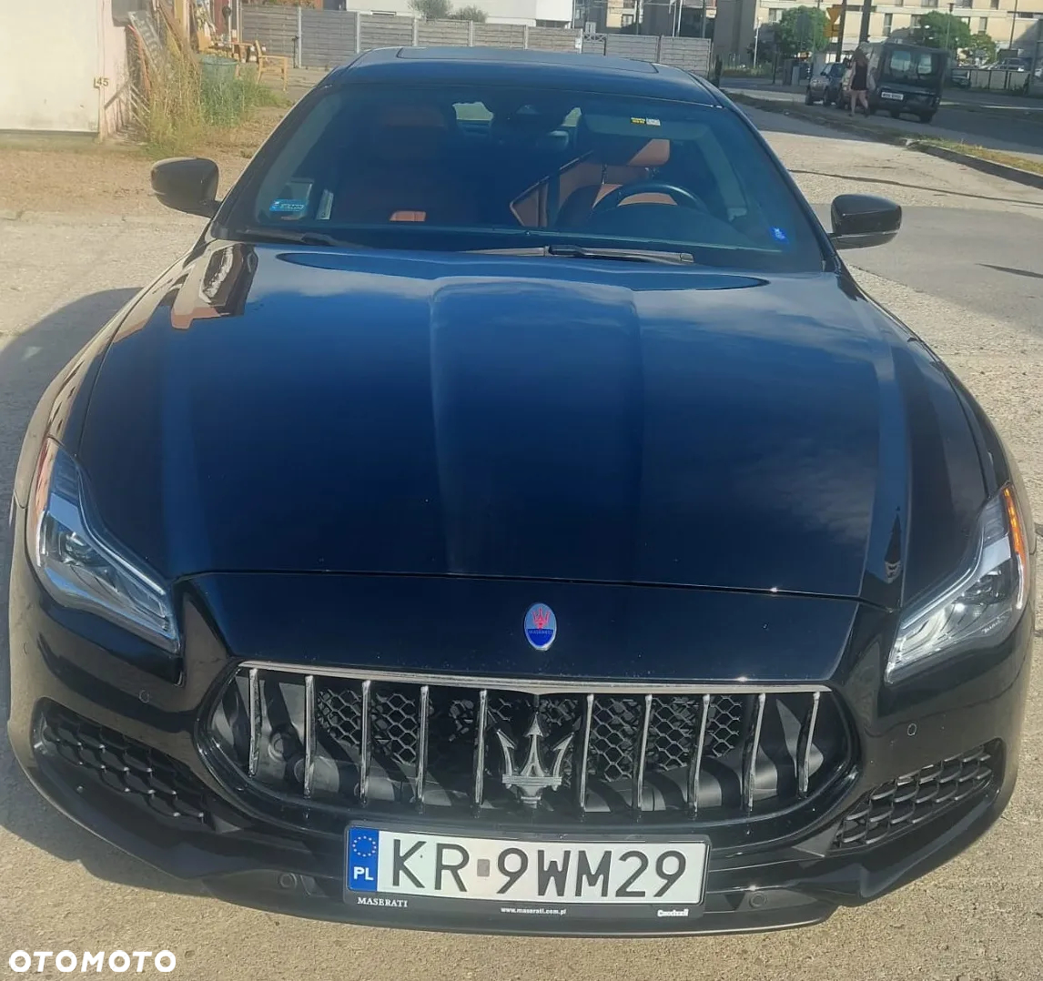 Maserati Quattroporte S - 8