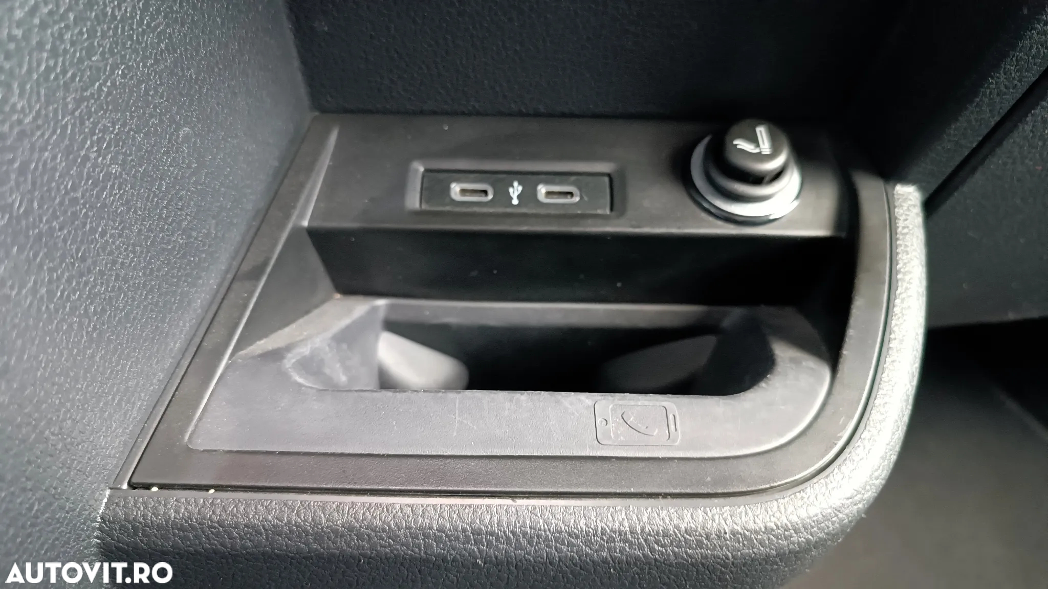 Volkswagen Multivan - 22