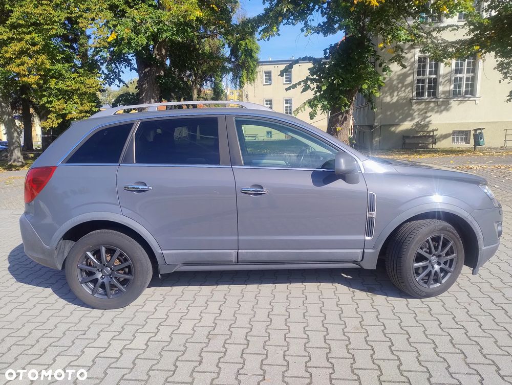 Opel Antara 2011 photo 2