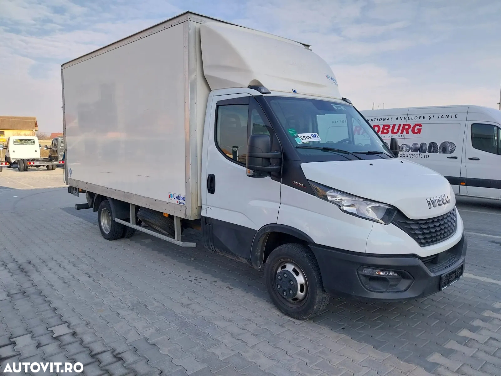 Iveco Daily 35C16H BOX CU LIFT - 3