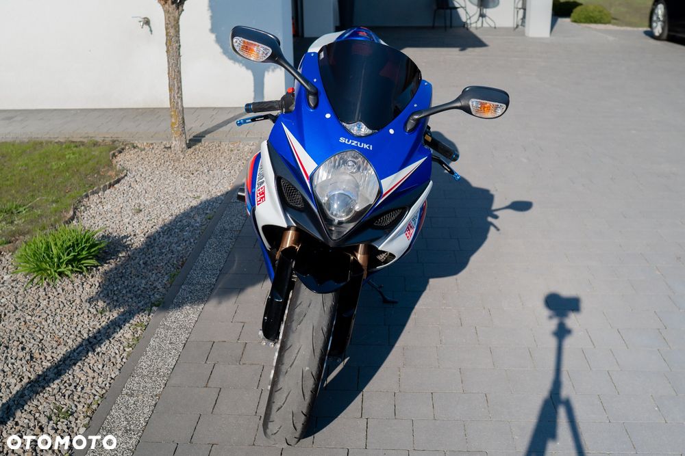 Suzuki GSX-R - 6