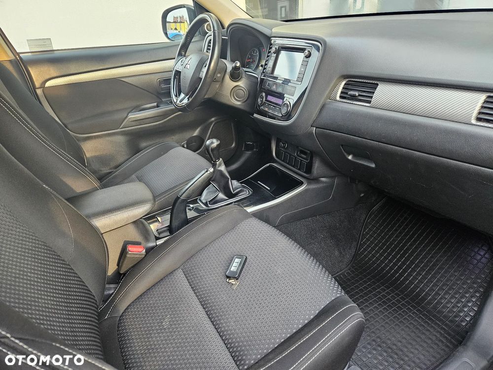 Mitsubishi Outlander 2.0 City Style 2WD - 13