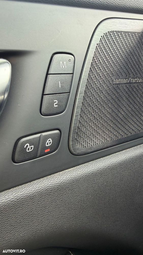 Volvo XC 60 T8 Twin Engine AWD Inscription - 20