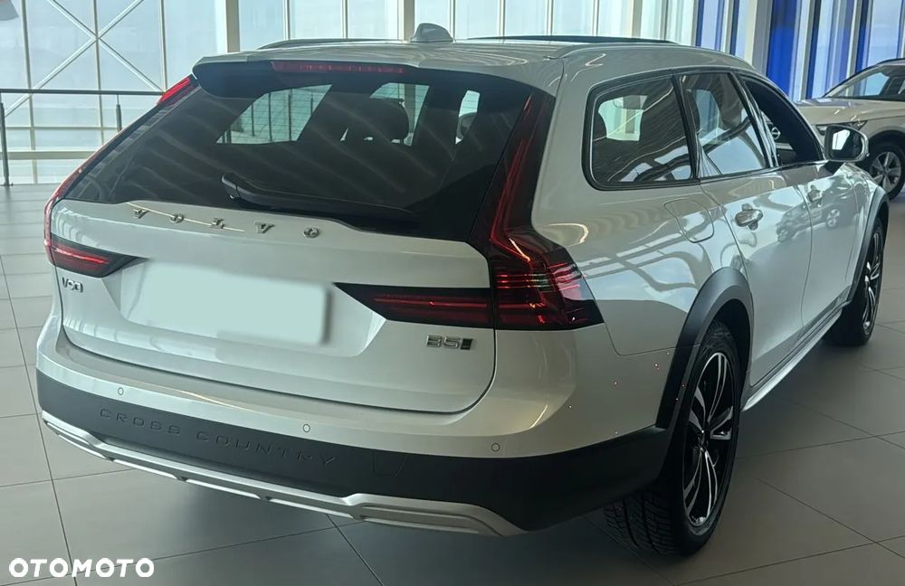 Volvo V90 Cross Country B5 D AWD Geartronic Pro - 4