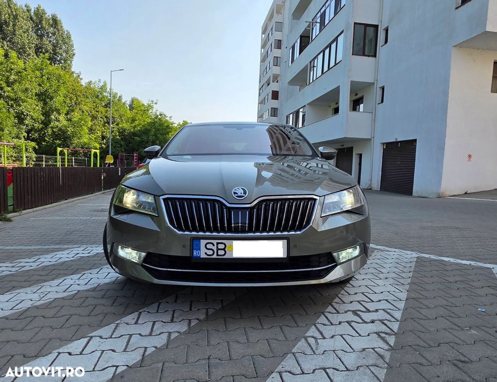 Skoda Superb 2.0 TDI Ambition - 14