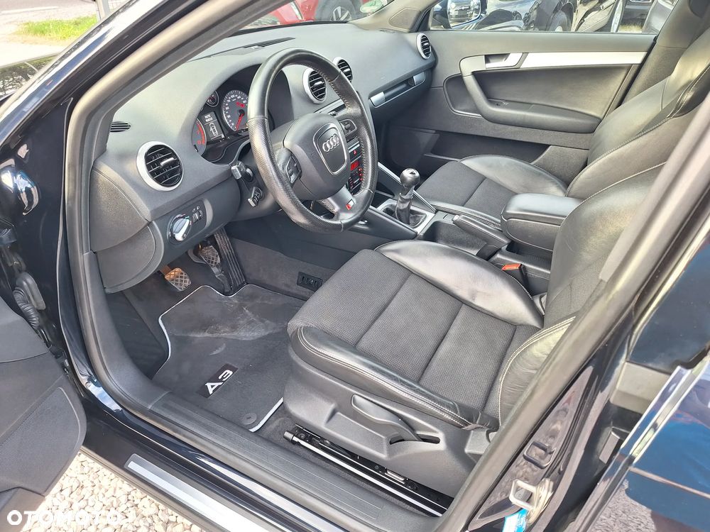 Audi A3 Sportback 1.4 TFSI S line Sportpaket - 14