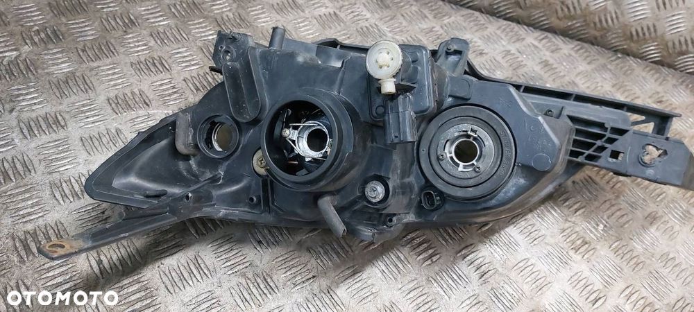 LAMPA PRAWY PRZÓD MAZDA 3 I BK EUROPA - 3