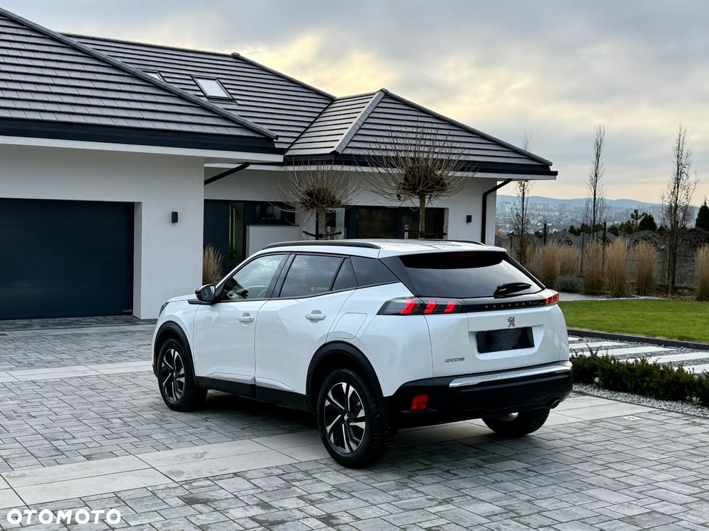 Peugeot 2008 1.5 BlueHDi Allure S&S EAT8 - 10