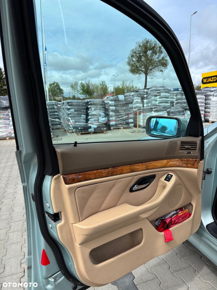 BMW Seria 5 - 30