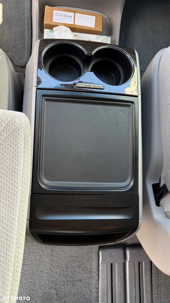 Toyota Sienna 3.5 V6 - 21