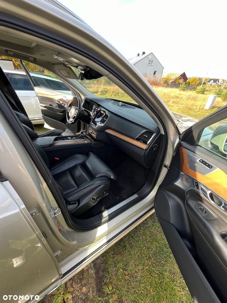 Volvo XC 90 - 10