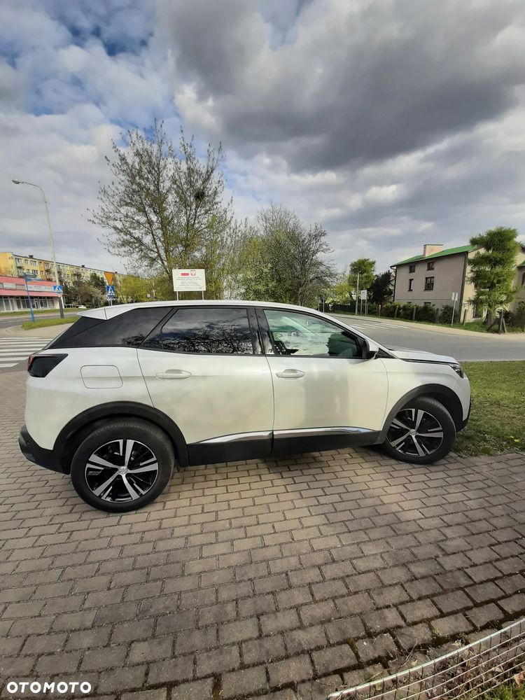 Peugeot 3008 1.2 PureTech Allure S&S - 10