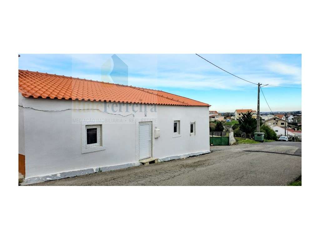 Moradia Térrea T3 e Logradouro , Vilar - Cadaval - Grande imagem: 3/19