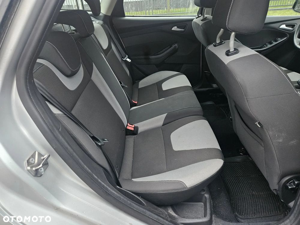 Ford Focus 1.6 TDCi DPF Champions Edition - 15