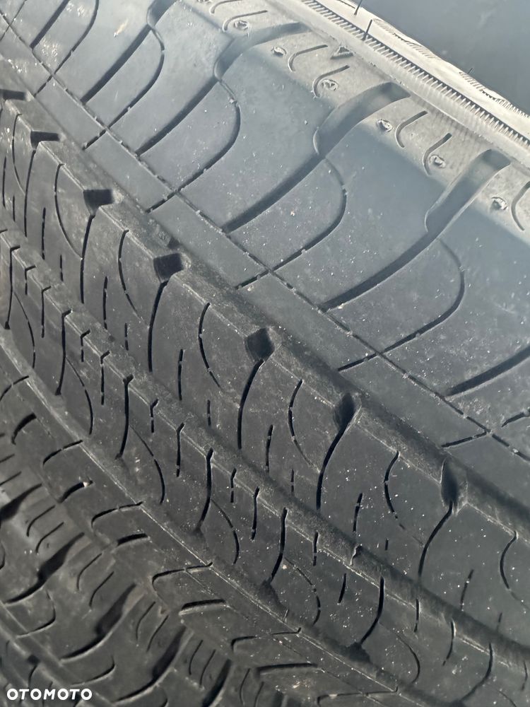 Volkswagen Transporter - 40