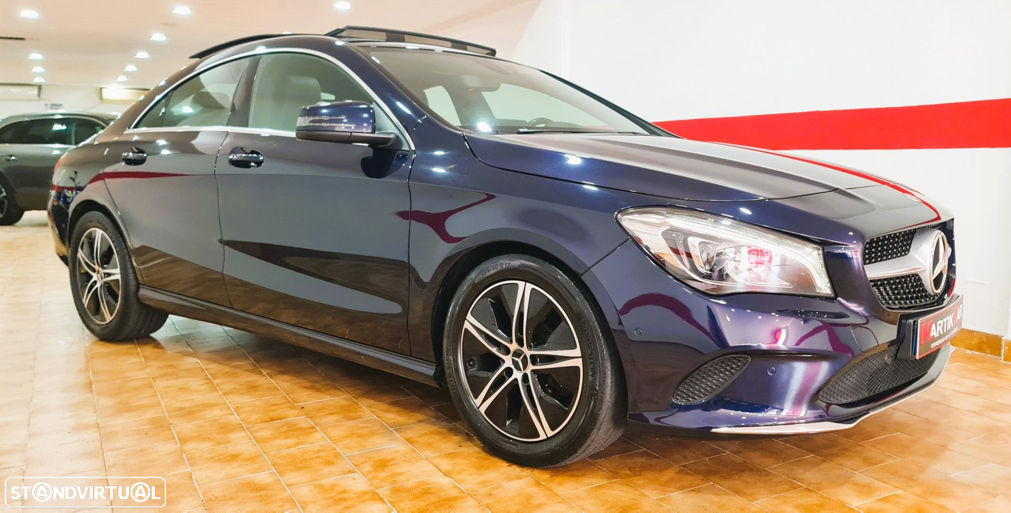 Mercedes-Benz CLA 180 - 4