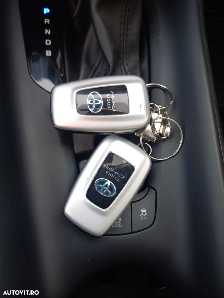 Toyota C-HR 1.8 HSD 122 CP 4x2 CVT Core - 25