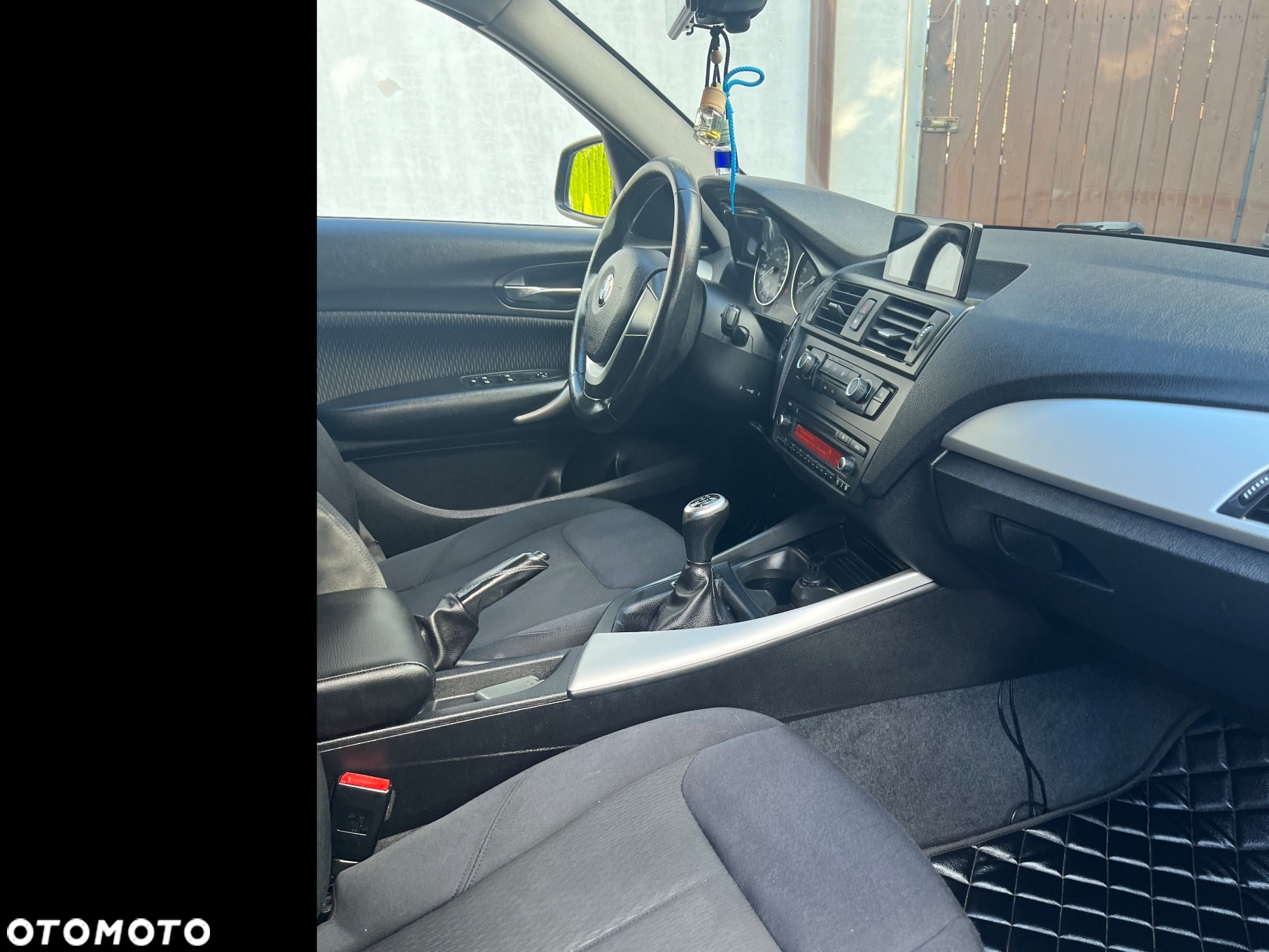 BMW Seria 1 114i - 26
