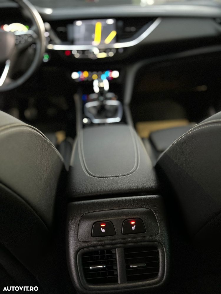 Opel Insignia Sports Tourer 1.6 ECOTEC Diesel Business Innovation - 19