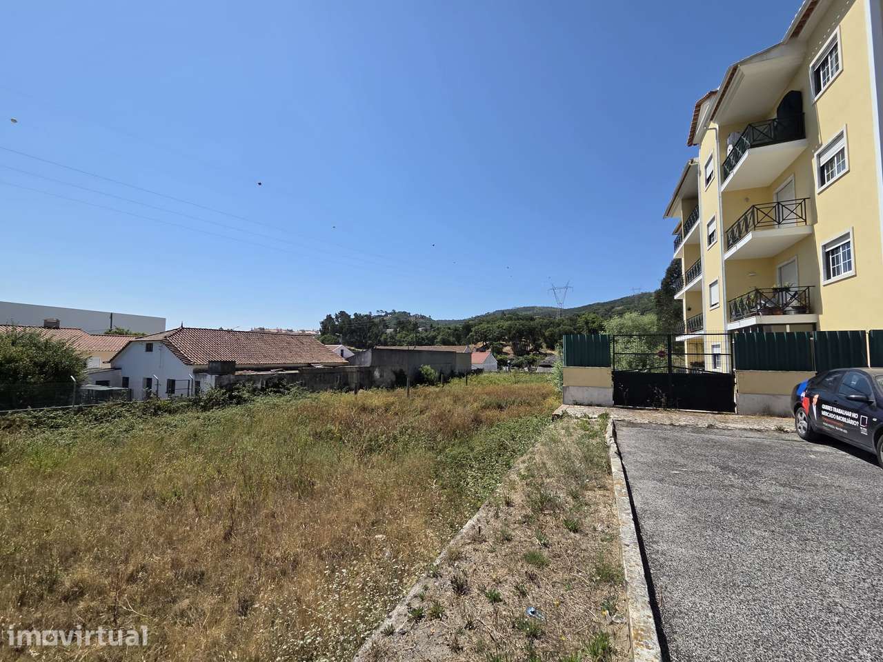 Terreno com Projeto Aprovado para 15 Fogos, 20 min de Lisboa - Grande imagem: 4/5