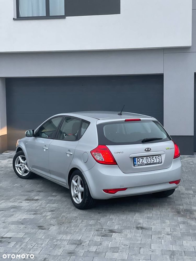 Kia Ceed 1.6 Crdi Comfort + - 10