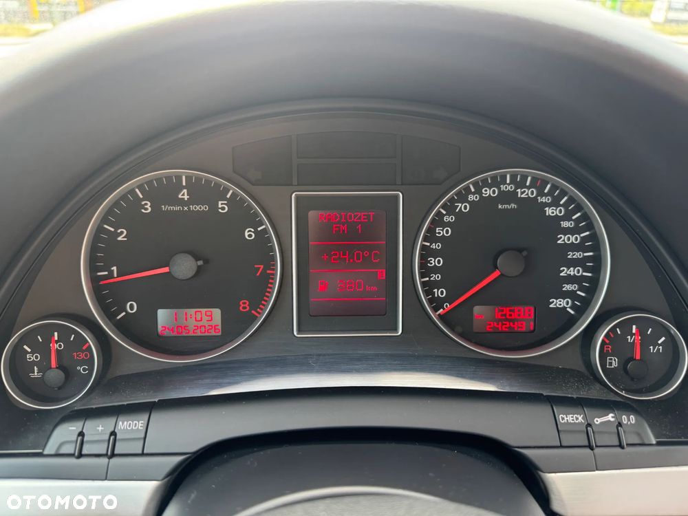 Audi A4 Limousine 2.0T FSI - 12