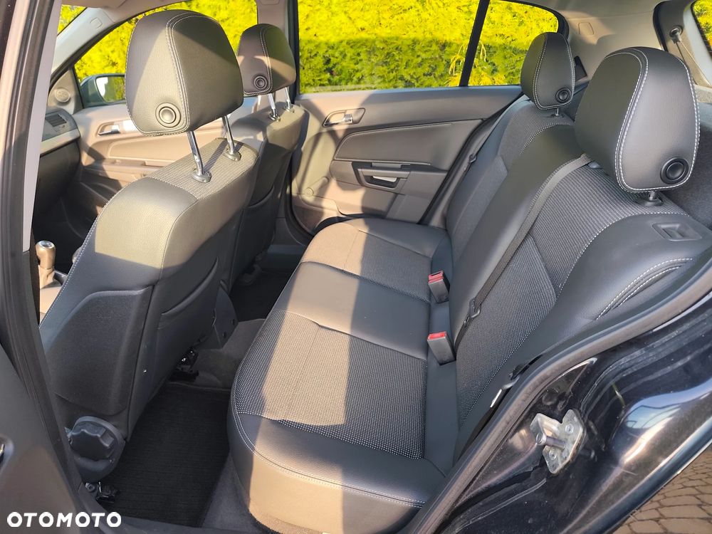 Opel Astra 1.6 Active - 12