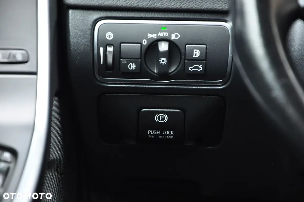 Volvo V60 D3 Geartronic Summum - 37