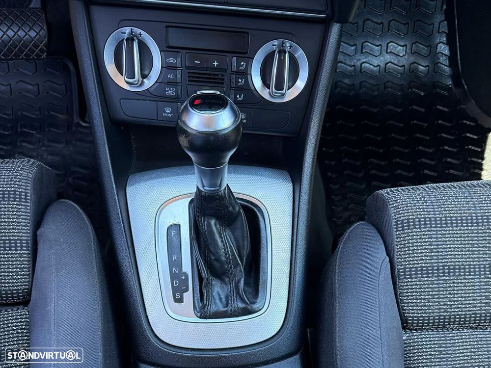 Audi Q3 2.0 TDI quattro S-tronic - 16