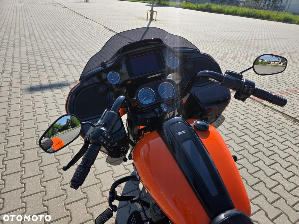 Harley-Davidson Touring Road Glide - 6