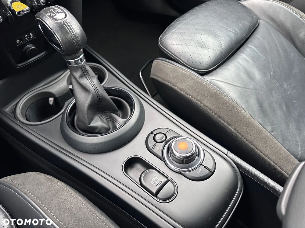 MINI Countryman Cooper S E ALL4 - 24