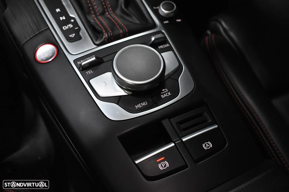 Audi RS3 Sportback 2.5 TFSI quattro S tronic - 34