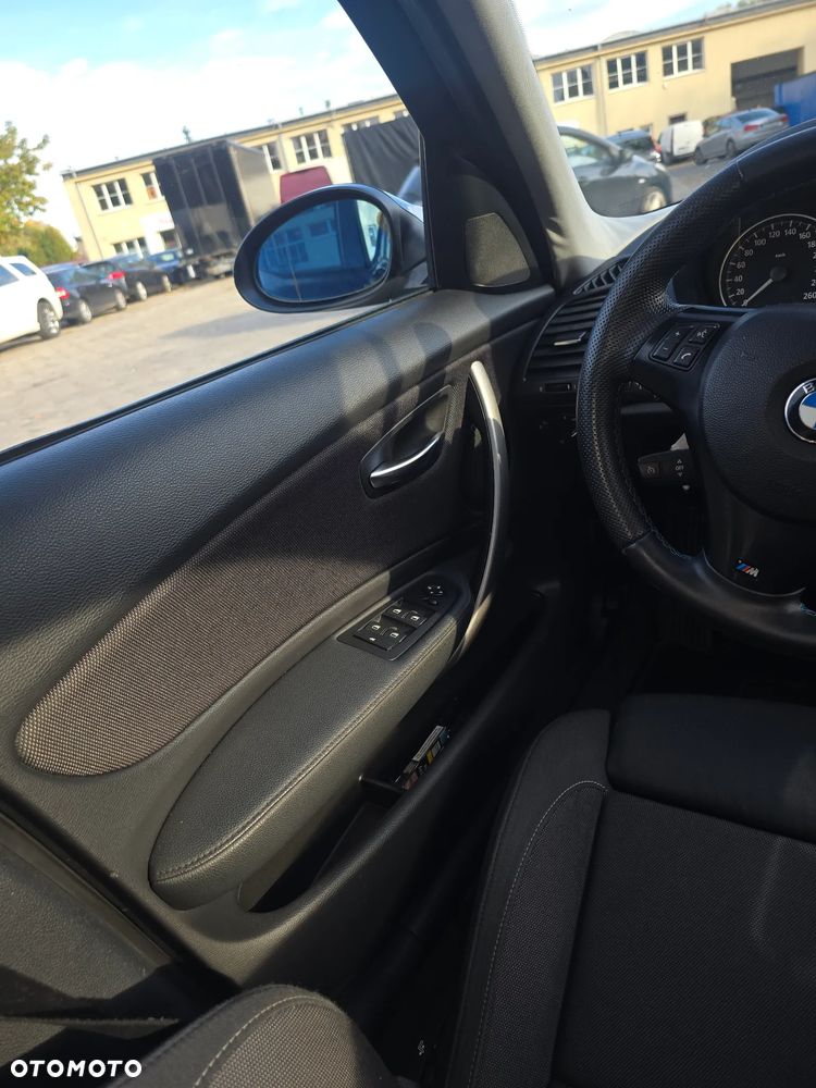 BMW Seria 1 130i - 3