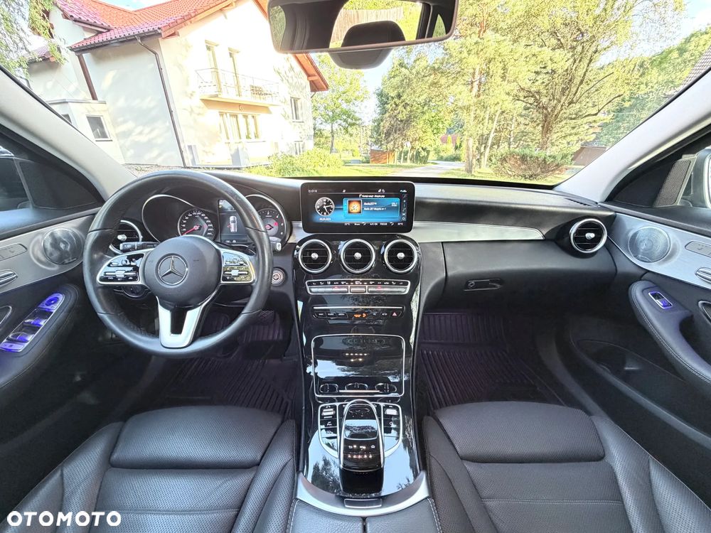 Mercedes-Benz Klasa C 300 d 4MATIC 9G-TRONIC - 18