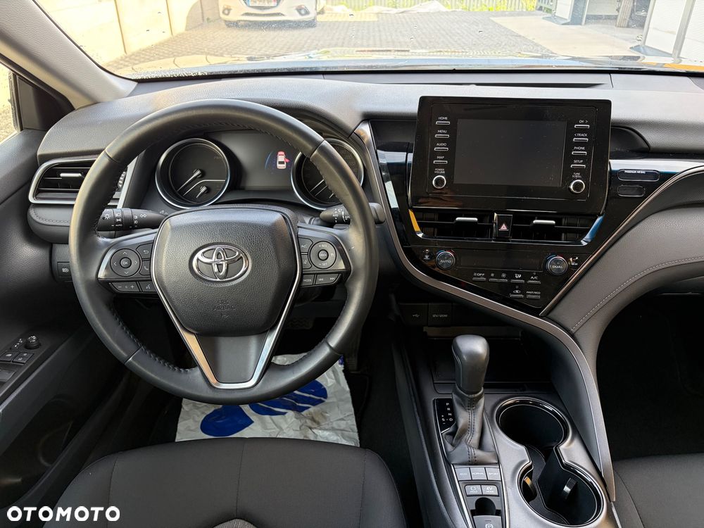 Toyota Camry 2.5 Hybrid Comfort CVT - 9