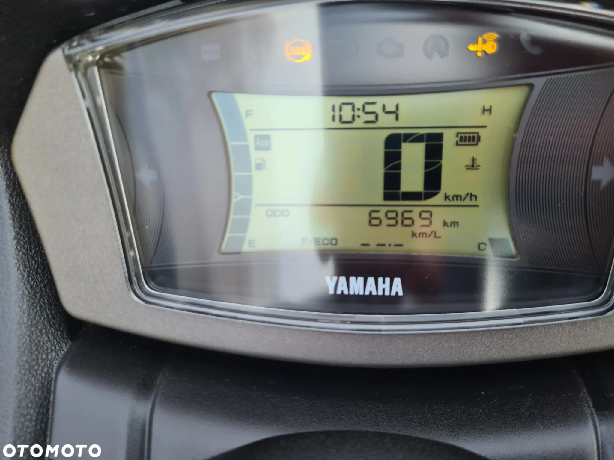 Yamaha NMAX - 9