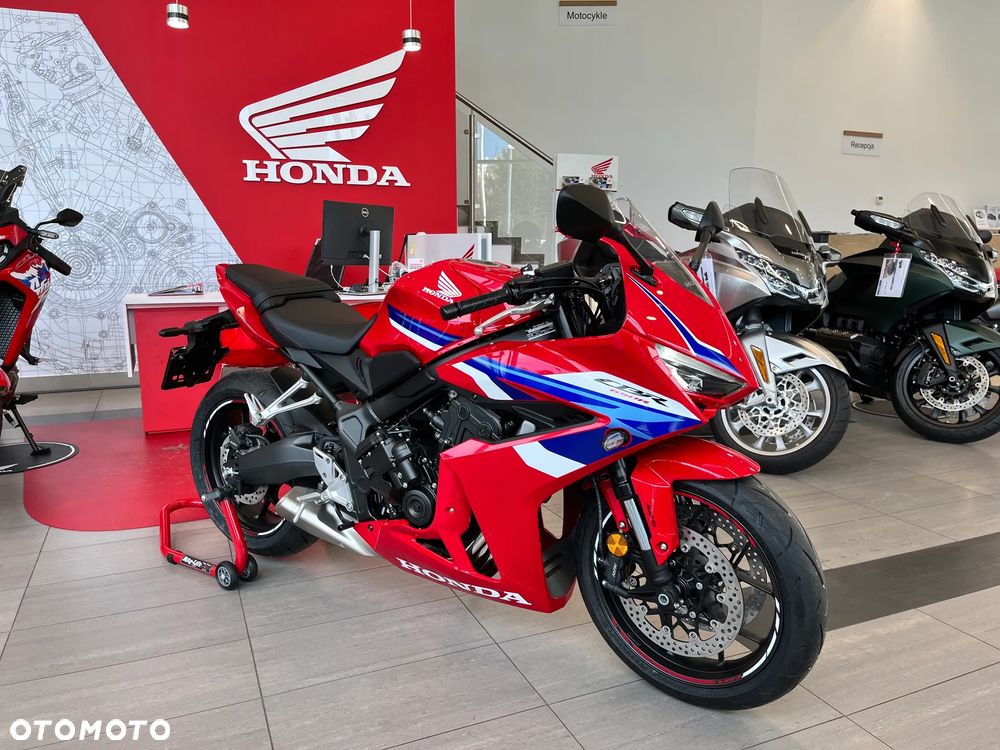 Honda CBR - 1