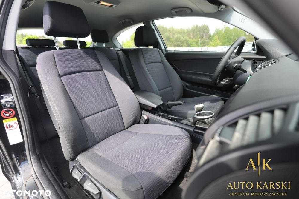 BMW Seria 1 - 32