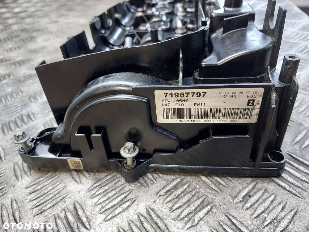 POKRYWA ZAWORÓW BMW F11 520d 2.0 D N47 7810584 - 3
