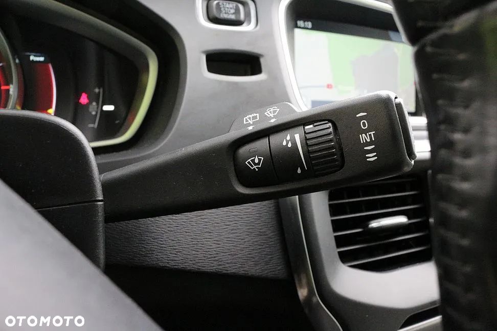 Volvo V40 D4 Summum - 31