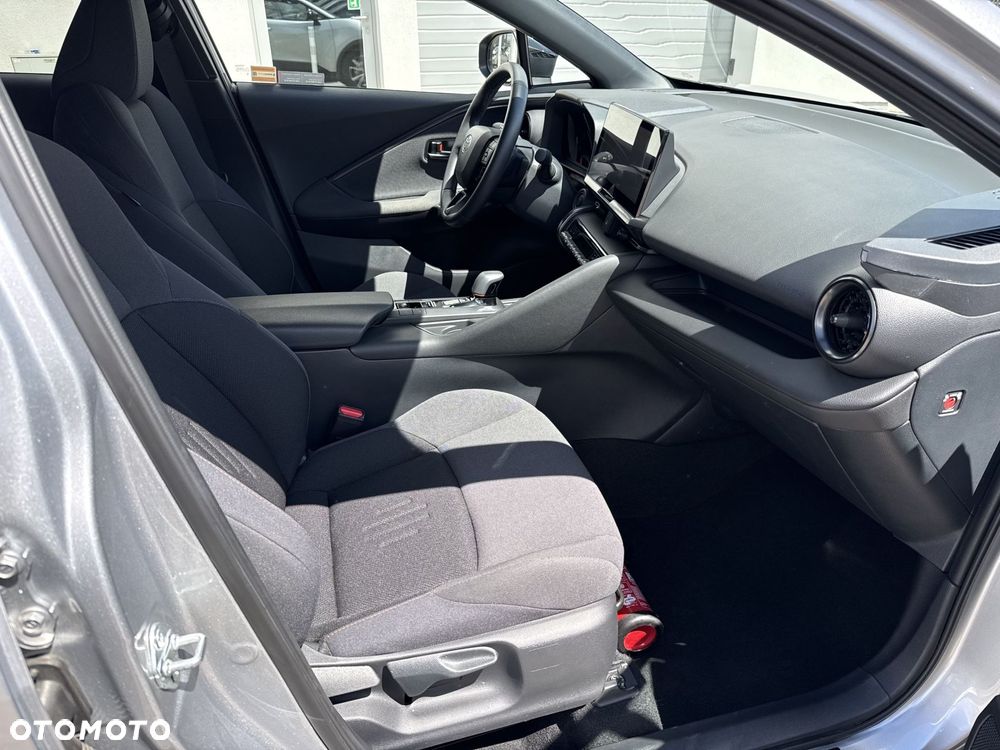 Toyota C-HR - 7